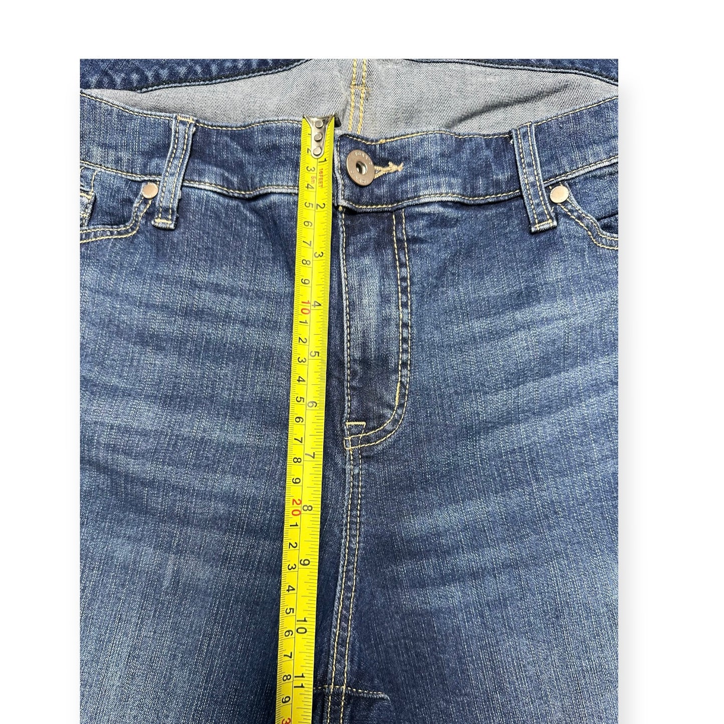 Torrid Medium Wash Bermuda Shorts Women’s Size 20