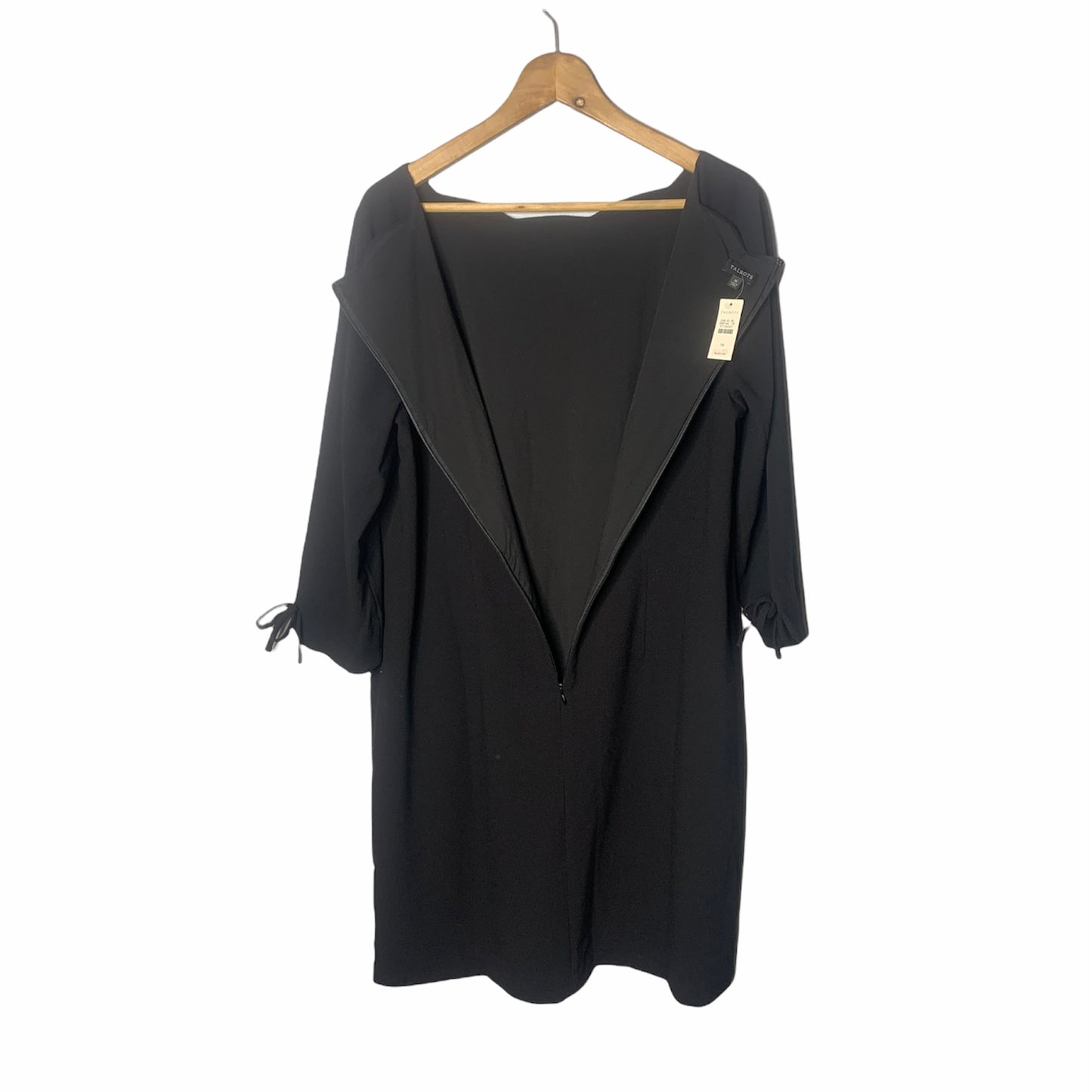 Black Moss Crepe Scalloped Neck ¾ Sleeve Shift Dress