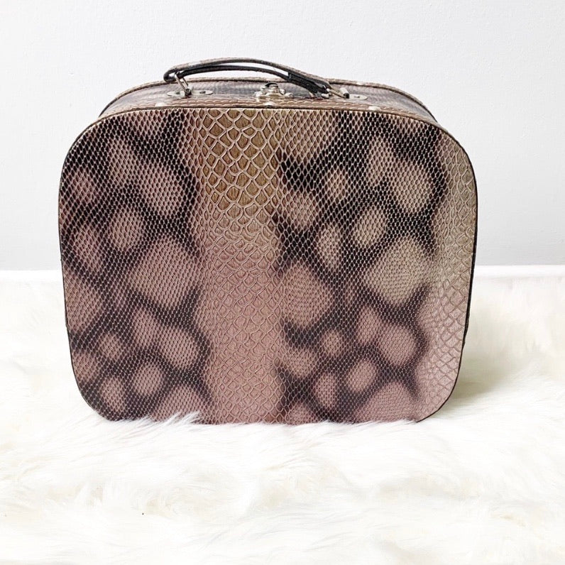 Vintage Style Vanity Travel Carrying Case