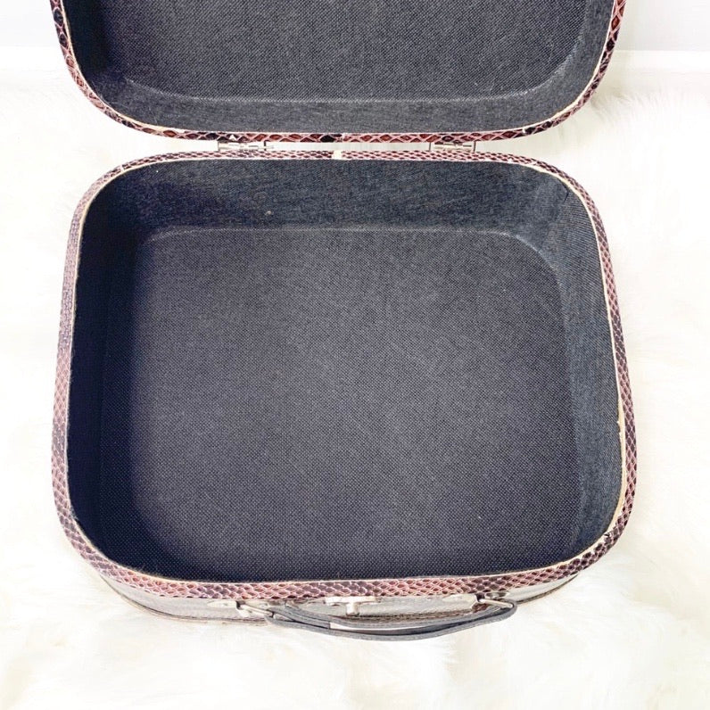 Vintage Style Vanity Travel Carrying Case