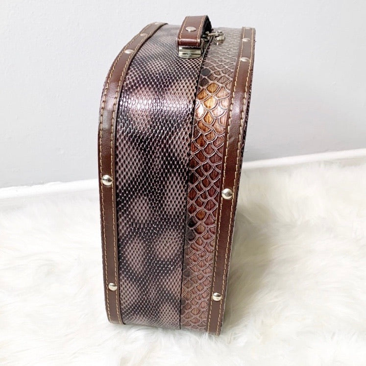 Vintage Style Vanity Travel Carrying Case