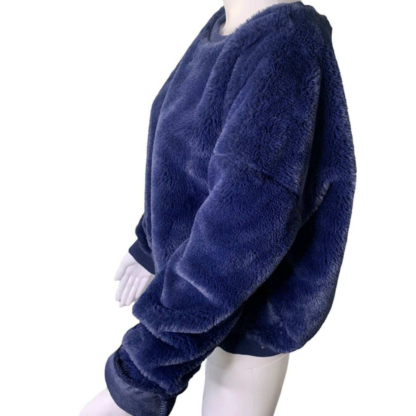 Women's Faux Fur Cropped Pullover Sweater Size XL