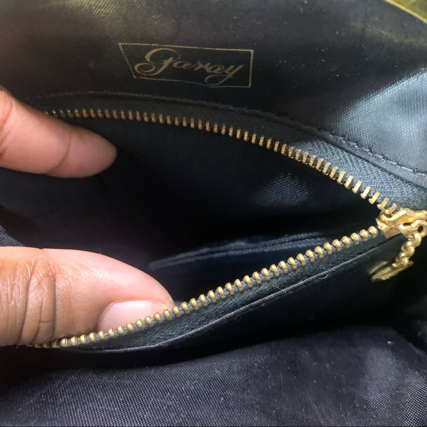 Vintage Paray Black Velvet Gold Chain Coin Purse