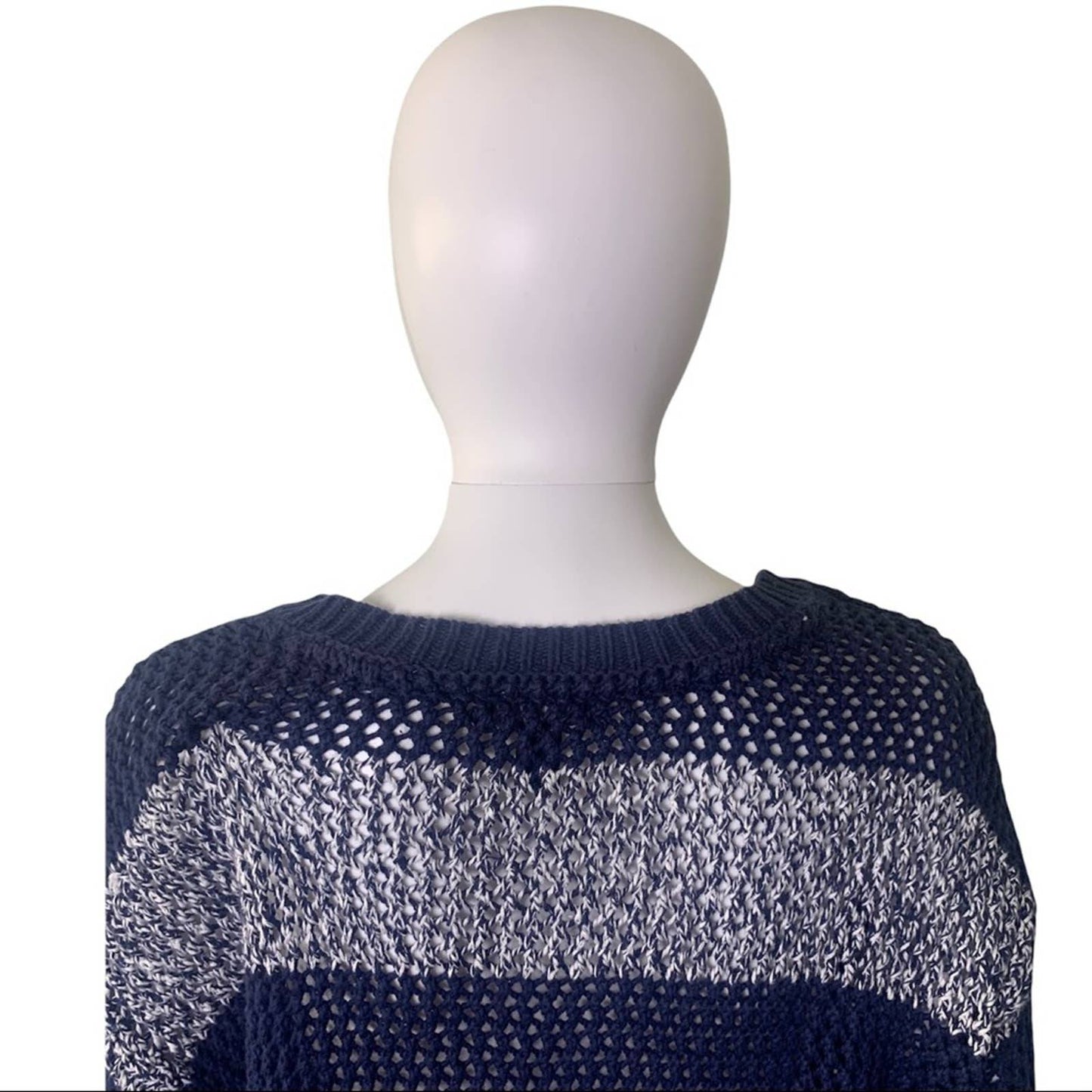 Women’s Open Knot Blue Striped V Neck Sweater Size XL