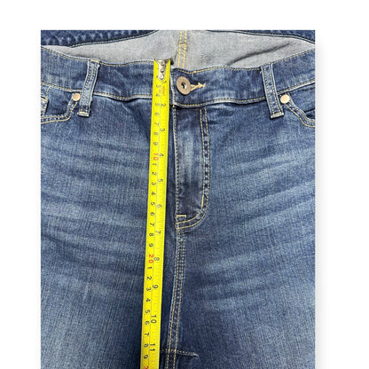 Torrid Medium Wash Bermuda Shorts Women’s Size 20