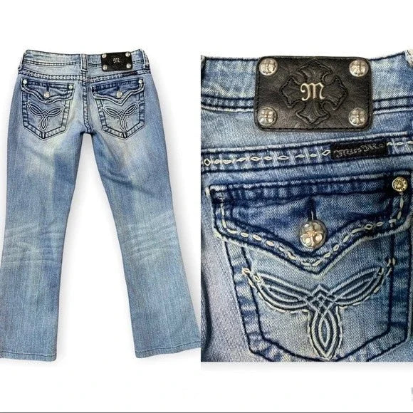 Miss Me Low Rise Light Wash Boot Cut Jeans Women’s Size 25