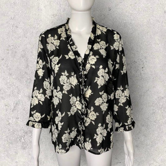 Vintage Kathy Che Black & White Floral Print Sheer Ruffle Button Front Blouse