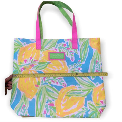 Women's Floral Lemons Beach Tote Bag