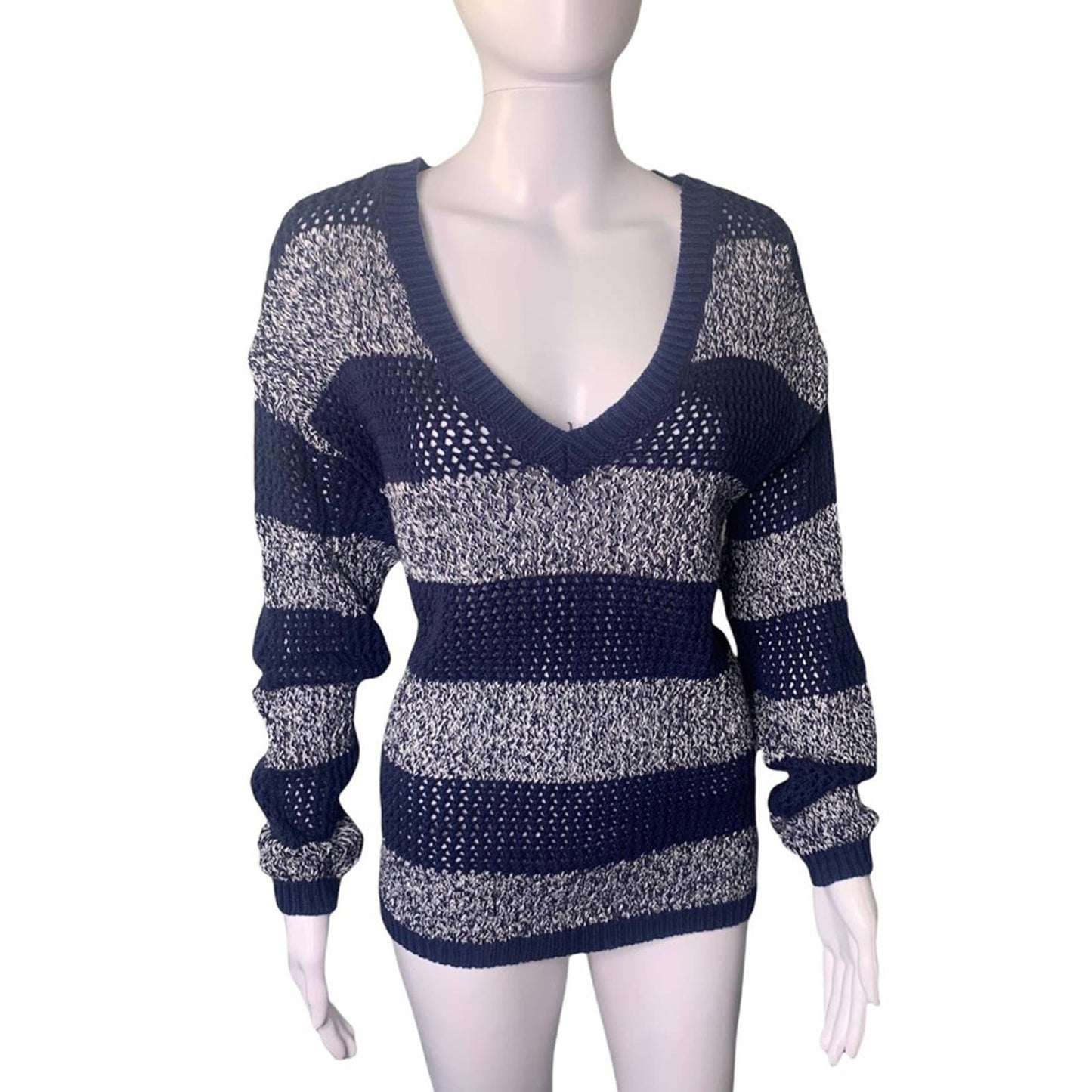 Women’s Open Knot Blue Striped V Neck Sweater Size XL