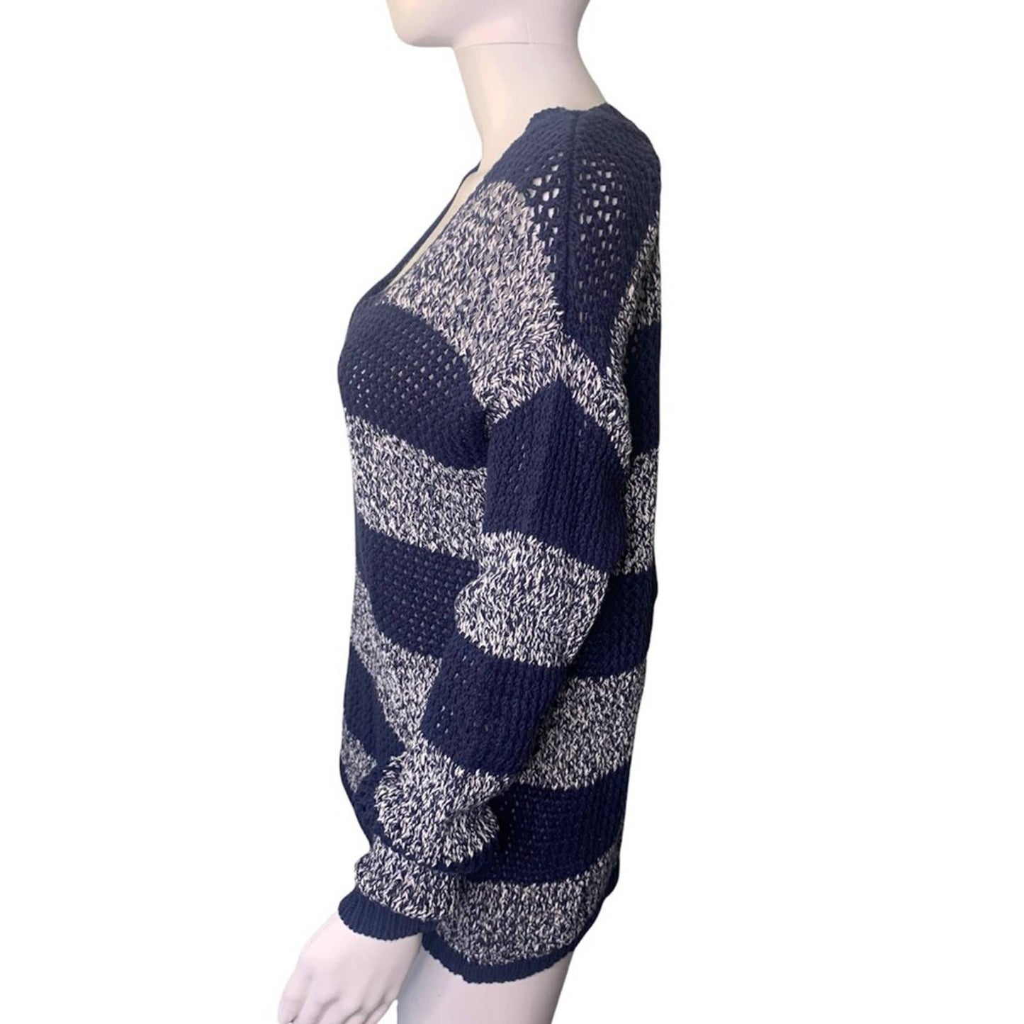 Women’s Open Knot Blue Striped V Neck Sweater Size XL